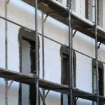 Klejenie styropianu okiem fachowca – jak kleić styropian?