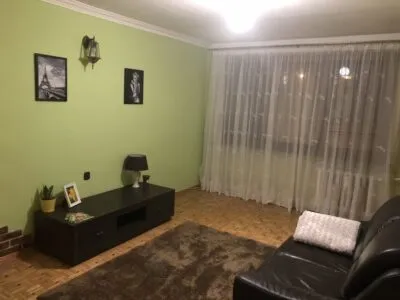 Sprzedam 3-pokojowe mieszkanie 47,24 m2 z balkonem i piwnicą