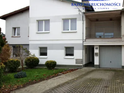 Dom w zabudowie szeregowej. Możliwość 2 niezależnych mieszkań.