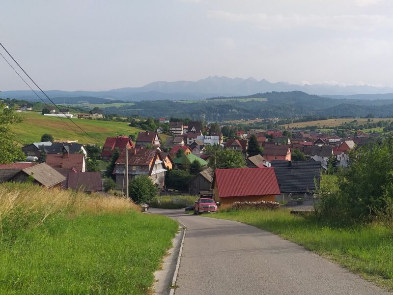 Działka budowlana z panoramicznym widokiem na okolicę i Tatry