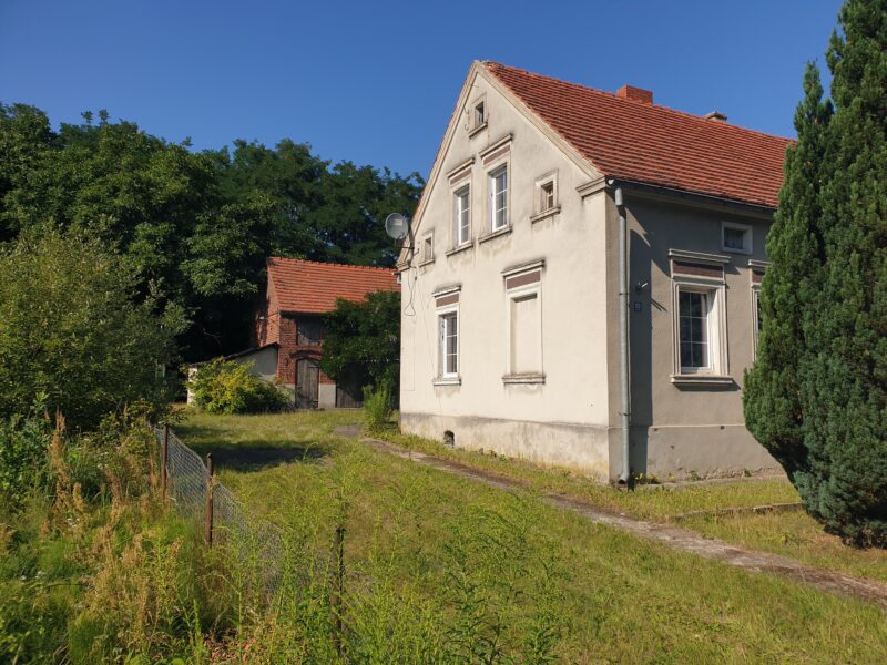 Przestronny dom 188 m² z działką 1749 m² i zabudowaniami gospodarczymi | Krosno Odrzańskie
