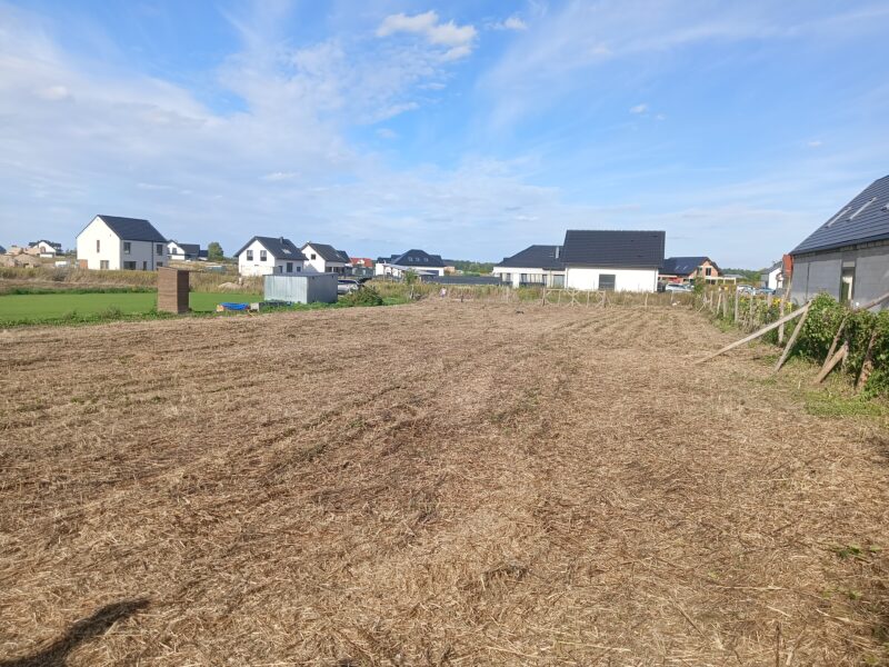 Sprzedam działkę budowlaną 1244 m², Kębłowice, ul. Szybowcowa