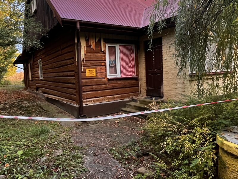 SPRZEDAM DOM Z DZIAŁKĄ 89 ARÓW – MIEJSCE PIASTOWE, ATRAKCYJNA LOKALIZACJA !!