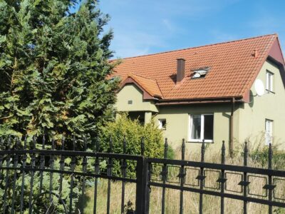 Dom z roku 2010 na sprzedaż